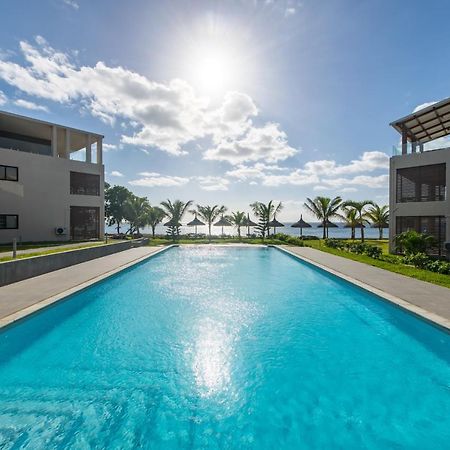 Pierre Bleue Beachfront Villa Flic-en-Flacq 외부 사진