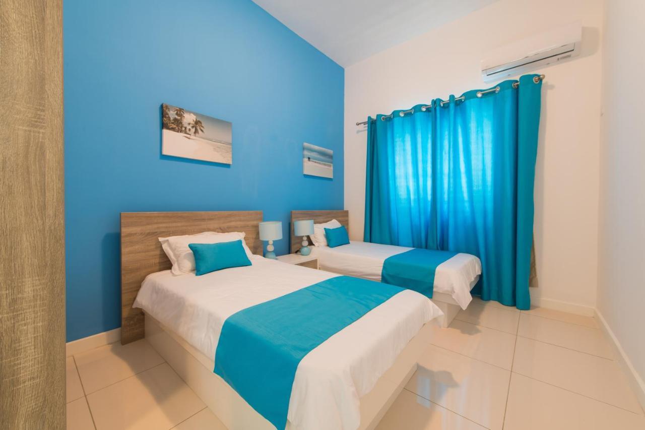 Pierre Bleue Beachfront Villa Flic-en-Flacq 외부 사진
