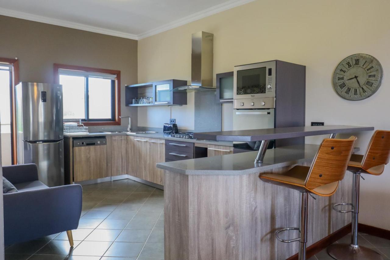 Pierre Bleue Beachfront Villa Flic-en-Flacq 외부 사진