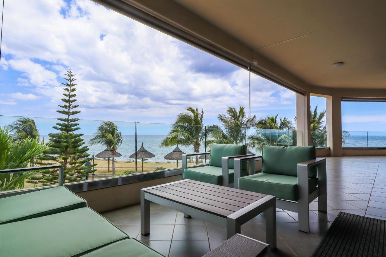 Pierre Bleue Beachfront Villa Flic-en-Flacq 외부 사진